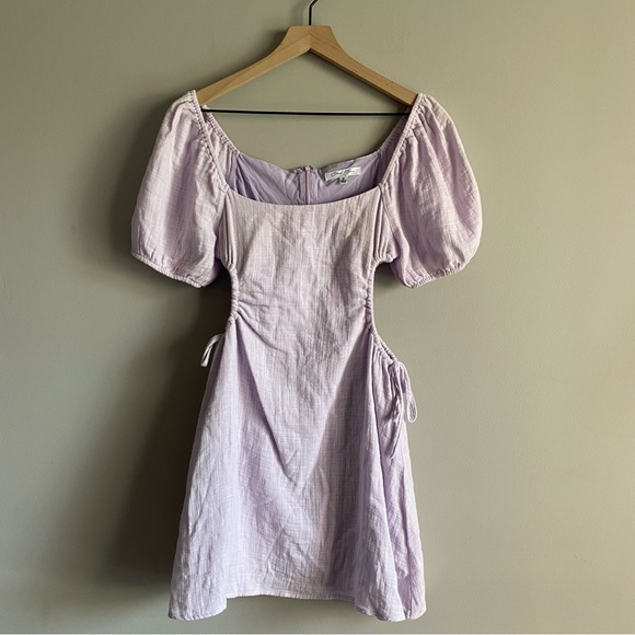 Cloud Ten Danica Side Cut Out A Line Puff Sleeve Light Lilac Purple Mini Dress - Picture 1 of 11